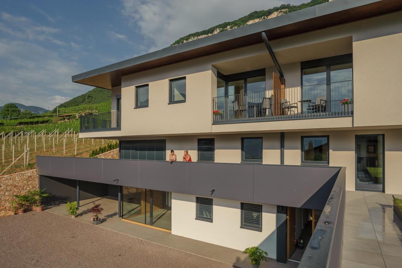 Tholr - Ferienwohnungen - Tramin Termeno Esterno foto